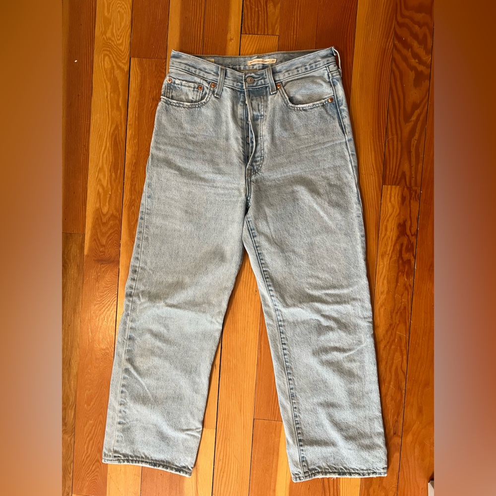 Levi’s Ribcage Straight Ankle Jeans